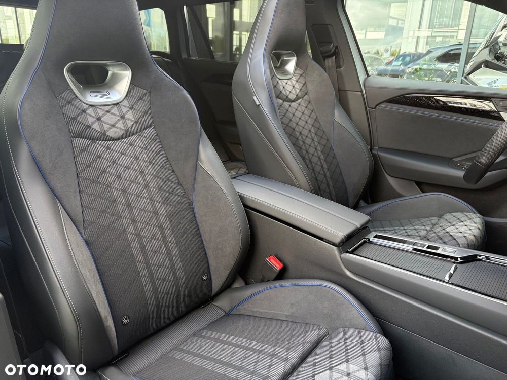 Volkswagen Passat Variant 2.0 TDI SCR R-Line Plus DSG - 20