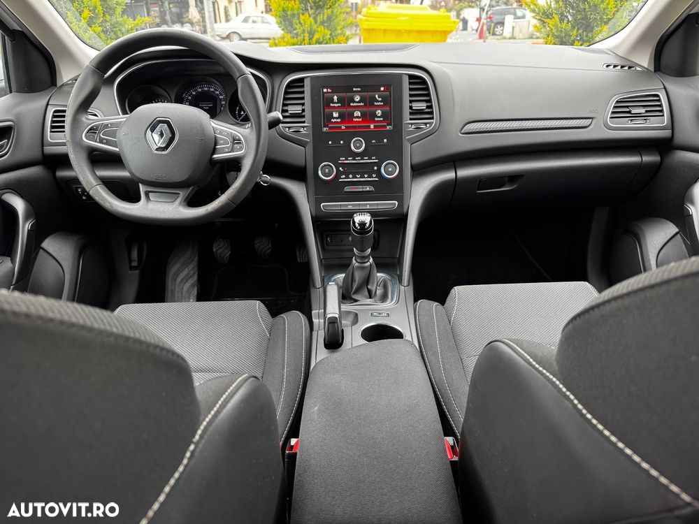 Renault Megane Blue dCi 116 Intens - 9