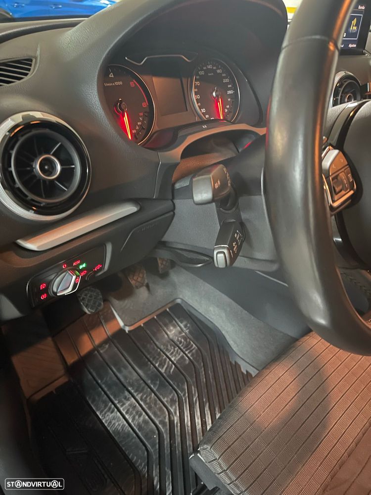 Audi A3 Sportback 1.6 TDI Advance Ultra - 7