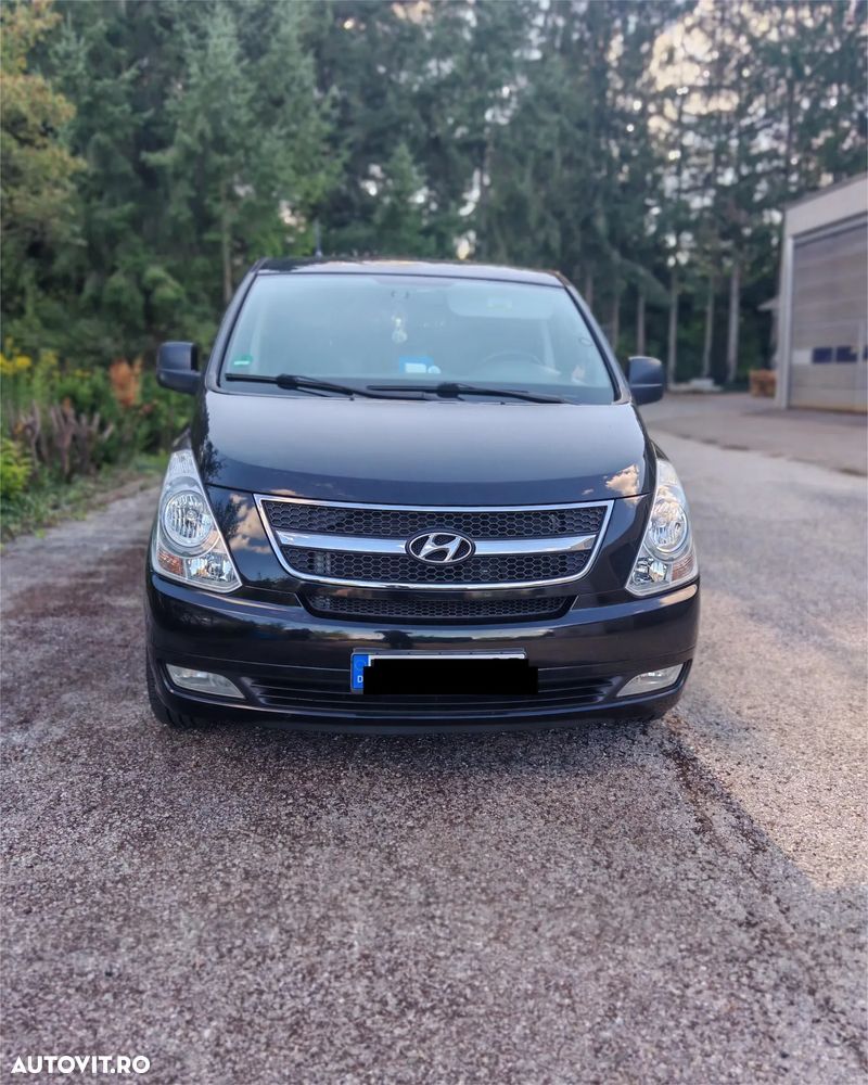 Hyundai H-1 Starex - 1