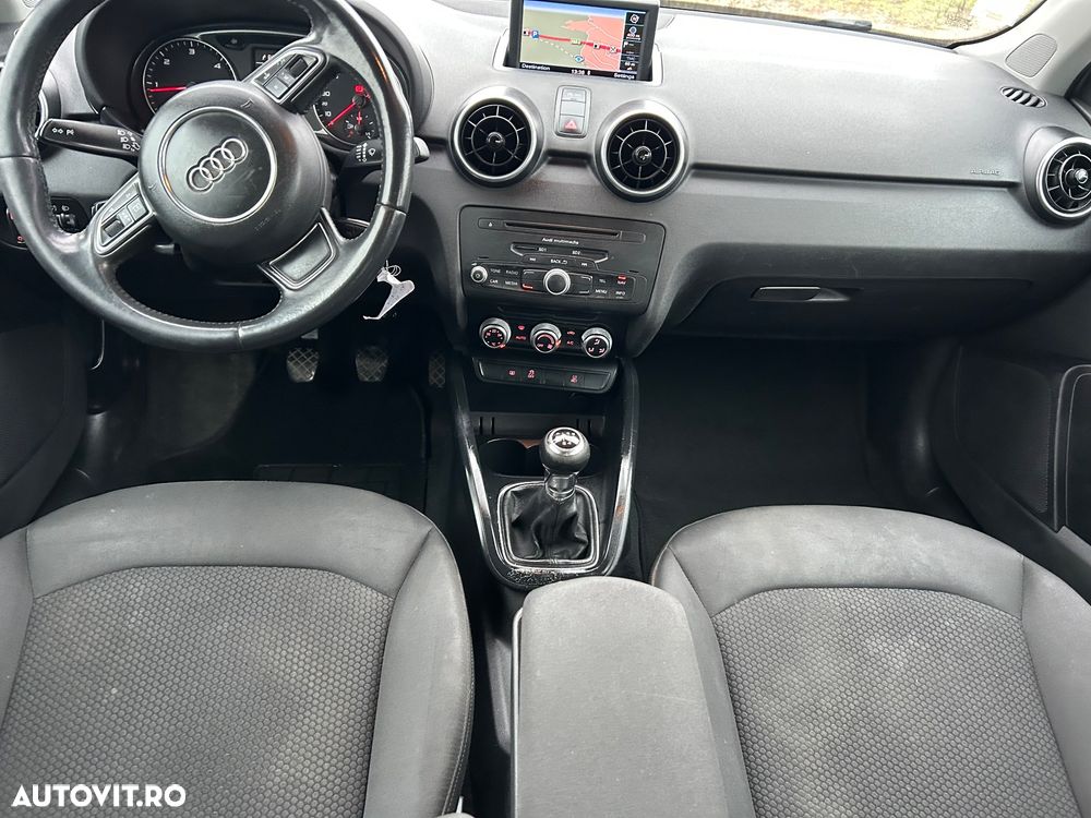 Audi A1 1.6 TDI ack Attraction - 14