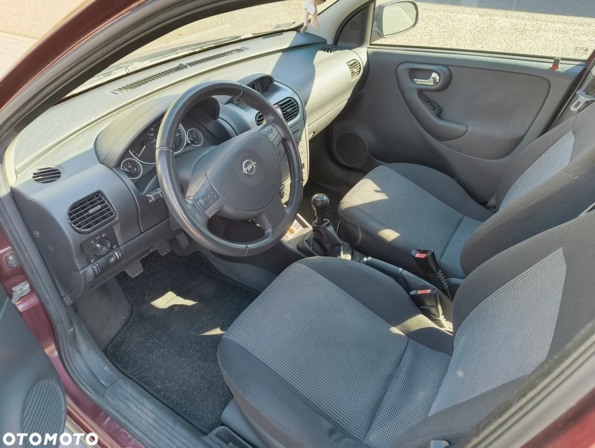 Opel Corsa 1.2 16V Cosmo - 6