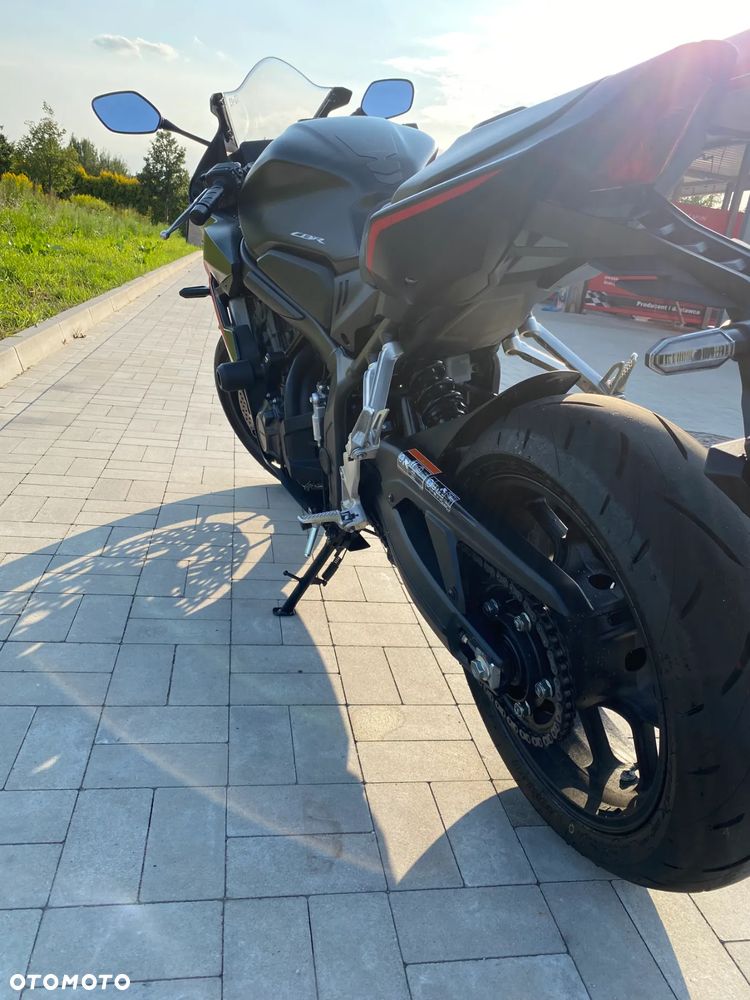 Honda CBR - 12