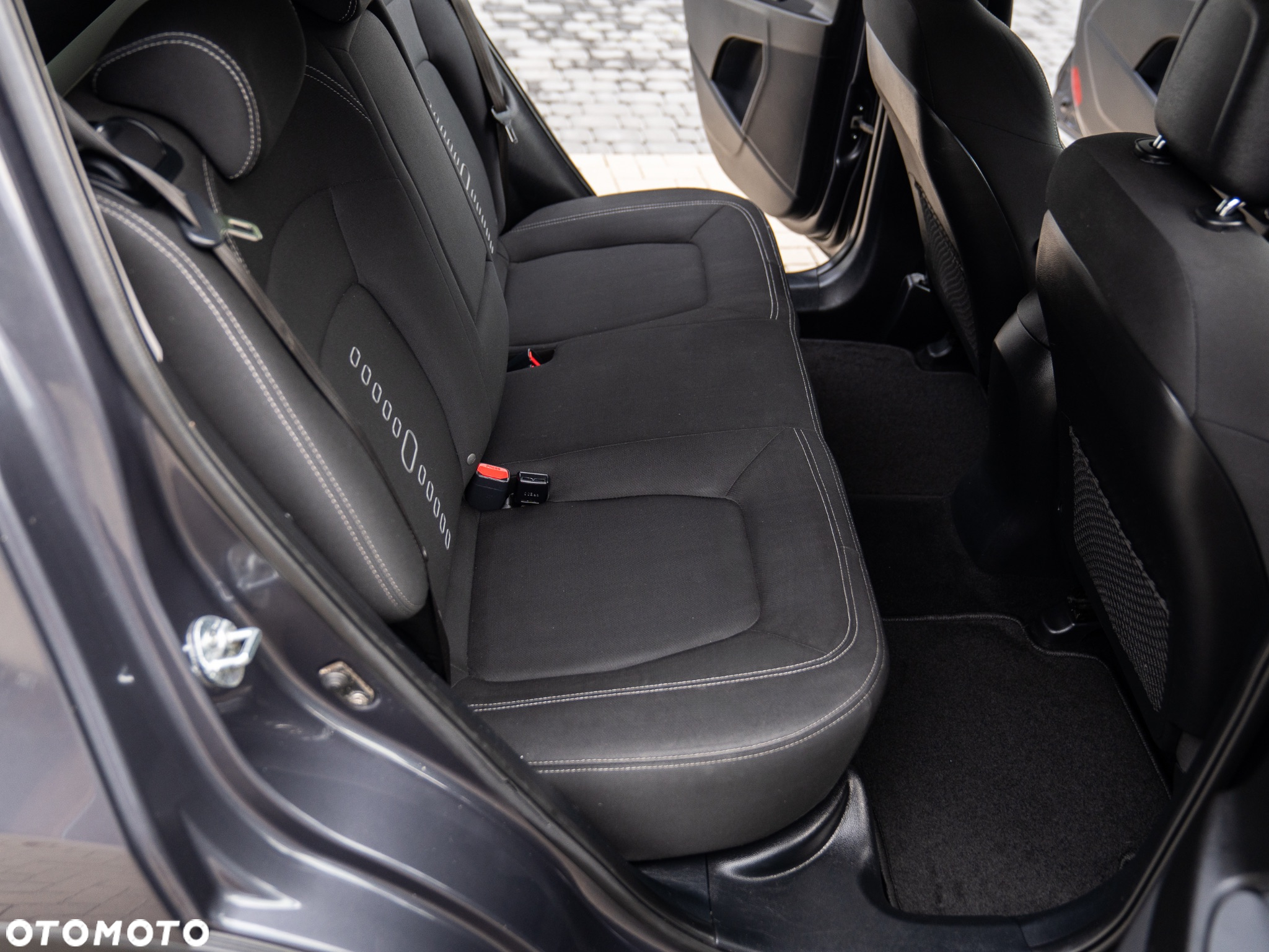 Kia Sportage 1.6 GDI Business Line 2WD - 26
