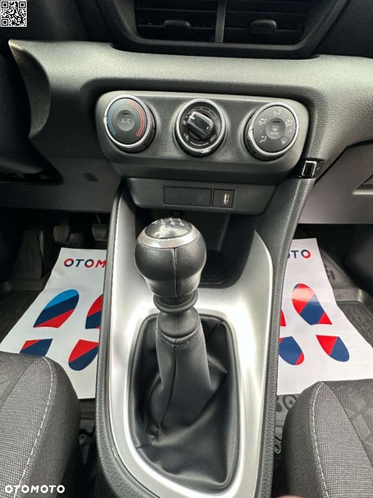 Toyota Yaris - 12