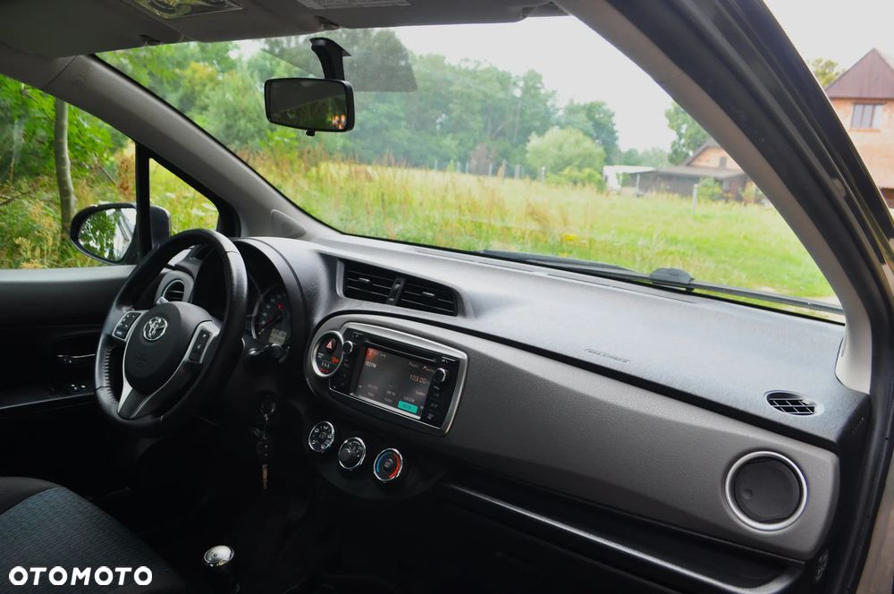 Toyota Yaris 1.0 VVT-i - 22