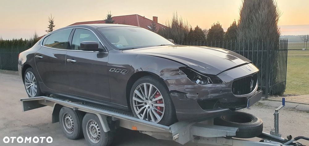 Maserati Quattroporte - 2