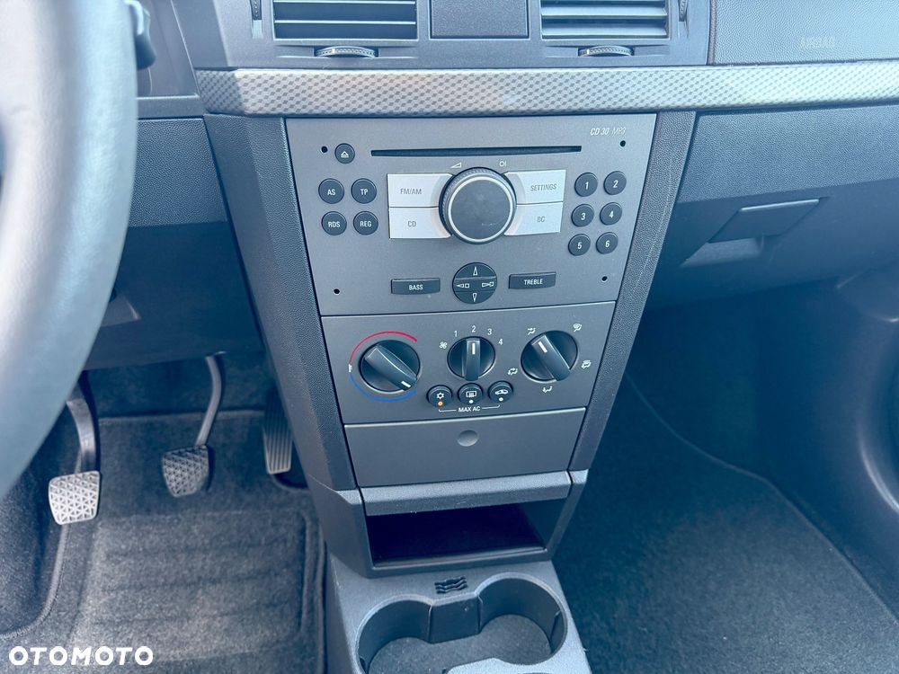 Opel Meriva 1.6 16V Cosmo - 15