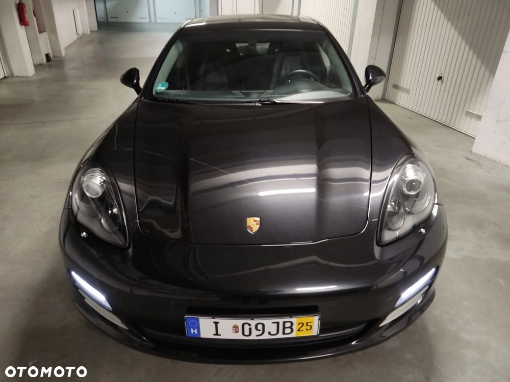 Porsche Panamera 4S PDK - 28