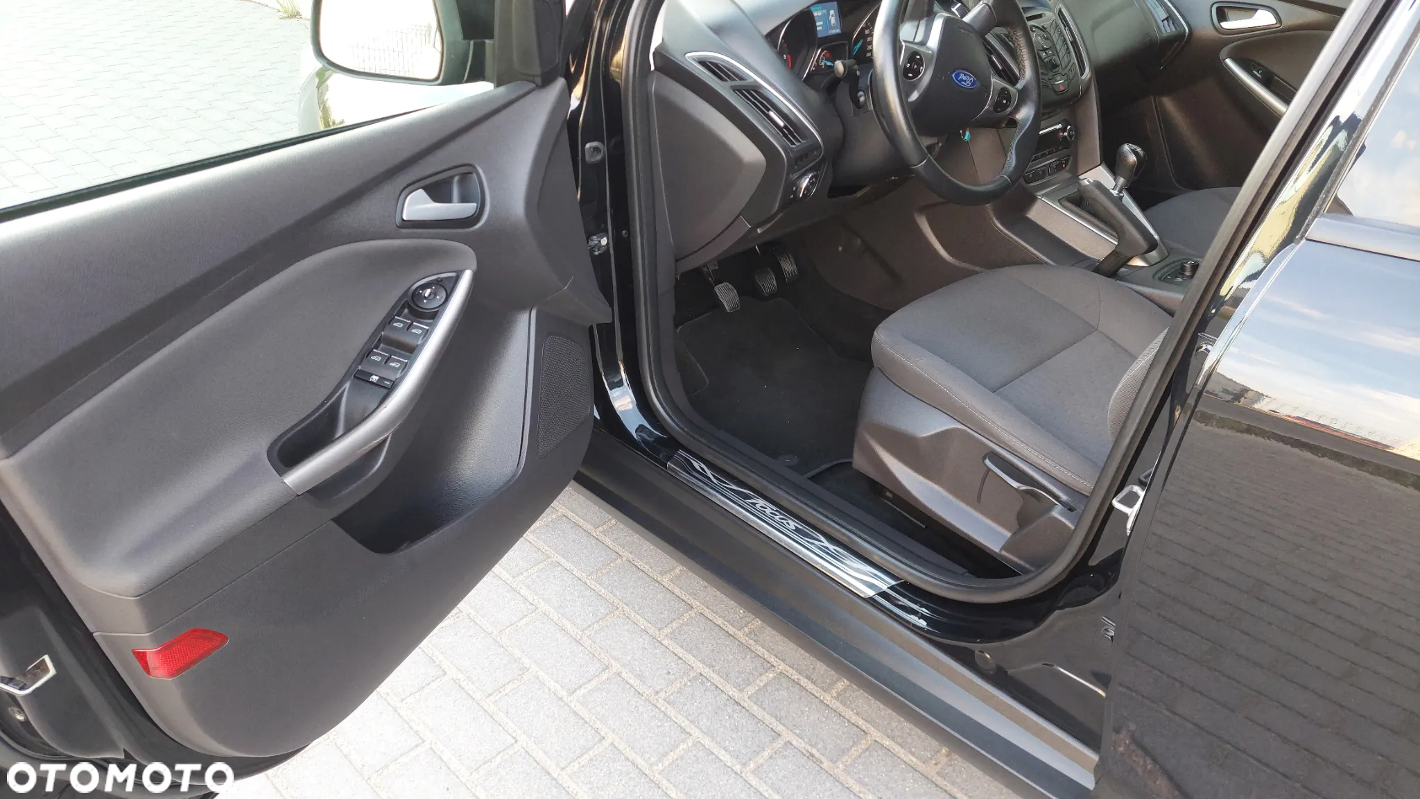 Ford Focus Turnier 2.0 TDCi DPF SYNC Edition - 10