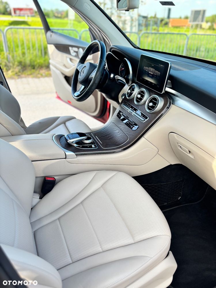 Mercedes-Benz GLC 300 4-Matic - 33