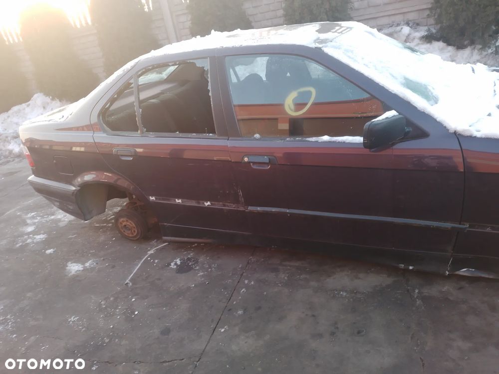 BMW E36 SEDAN 90-99 316 I -  OSŁONA PRZECIWSŁONECZNA PRAWA LEWA - 11