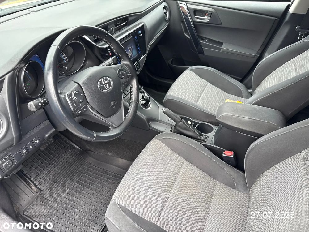 Toyota Auris Hybrid 135 Selection - 5