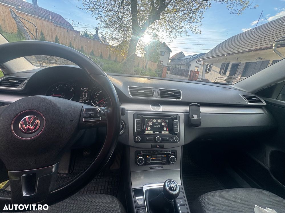 Volkswagen Passat 2.0 TDI DPF Blue TDI Comfortline - 6