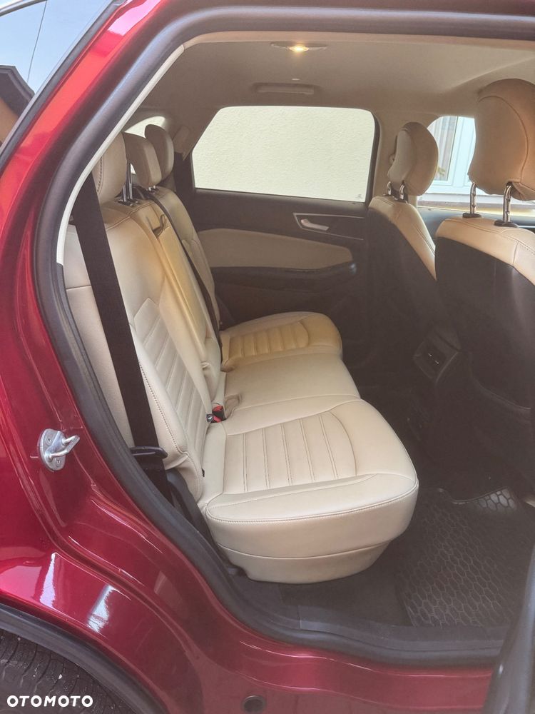 Ford Edge - 8