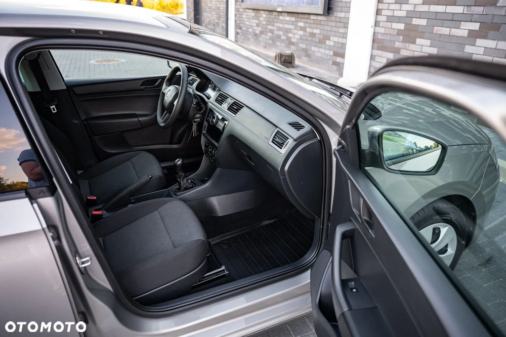 Skoda RAPID 1.2 TSI Active - 20