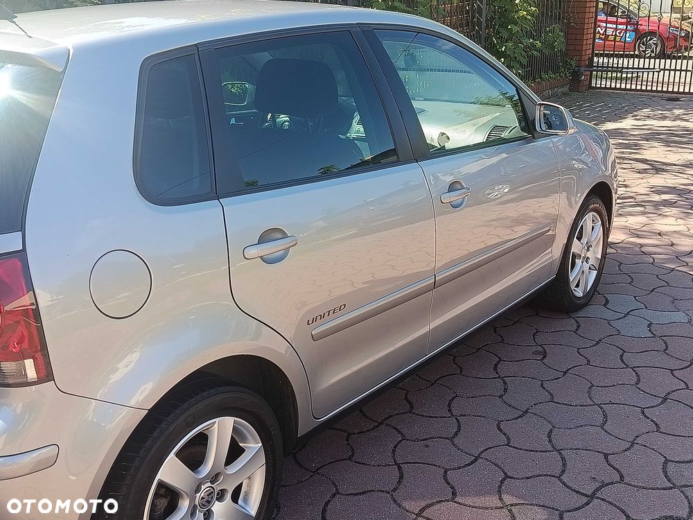 Volkswagen Polo - 4
