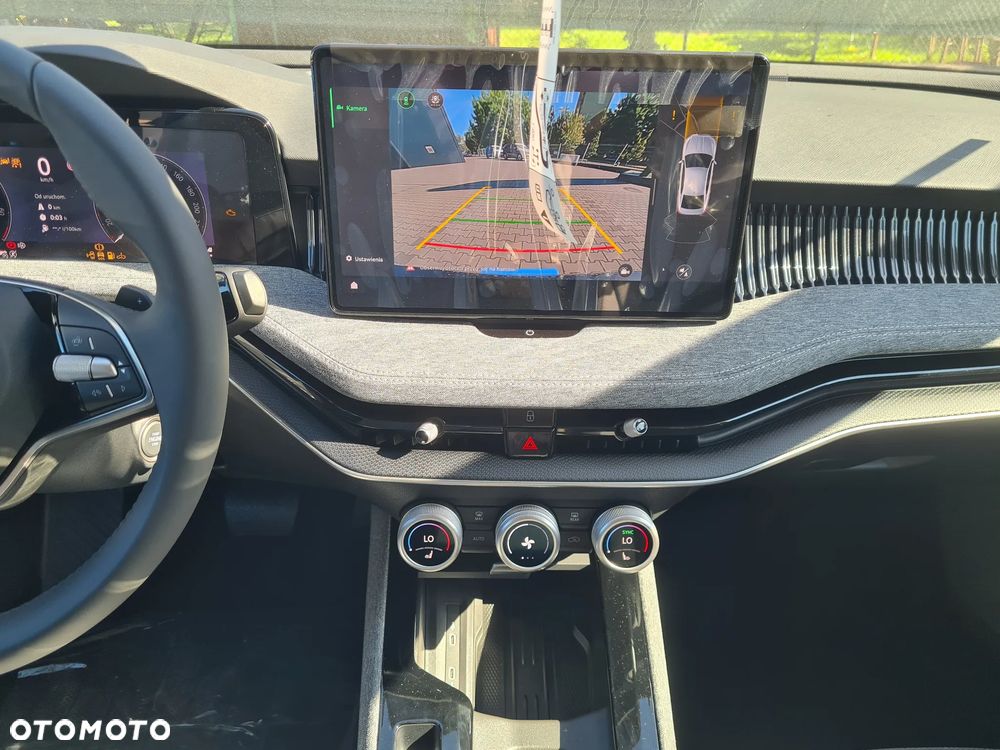 Skoda Superb 1.5 TSI Plug-in Hybrid Drive DSG - 19