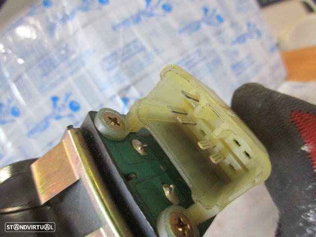 Interruptor Inter4389 SUZUKI SWIFT 2000 1.0I 53CV 3P CINZA VIDROS - 3