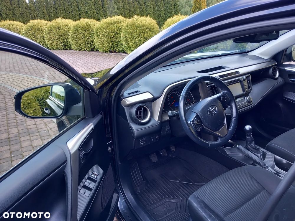 Toyota RAV4 2.0 D-4D Active - 7