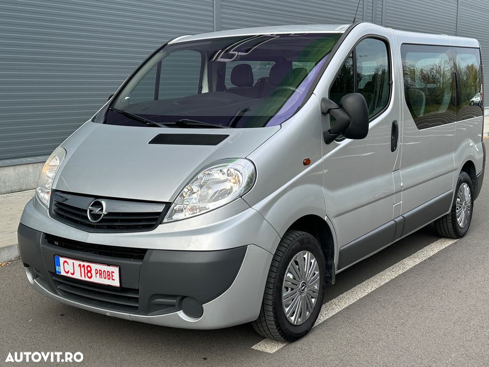 Opel Vivaro - 10