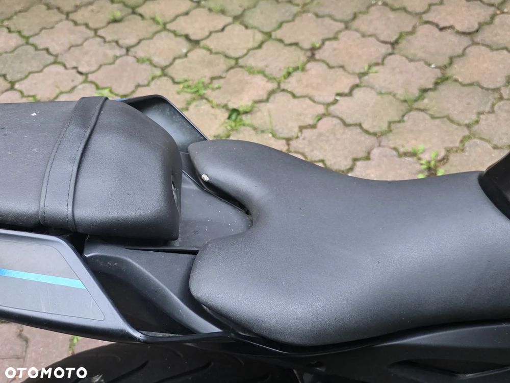 Yamaha R125 - 4