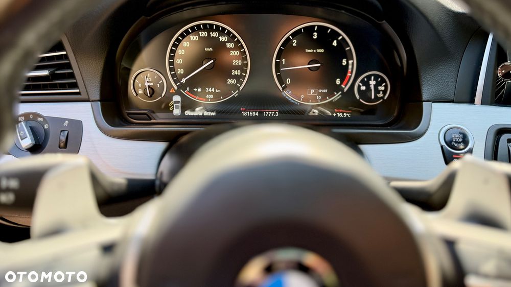 BMW Seria 5 530d xDrive - 17