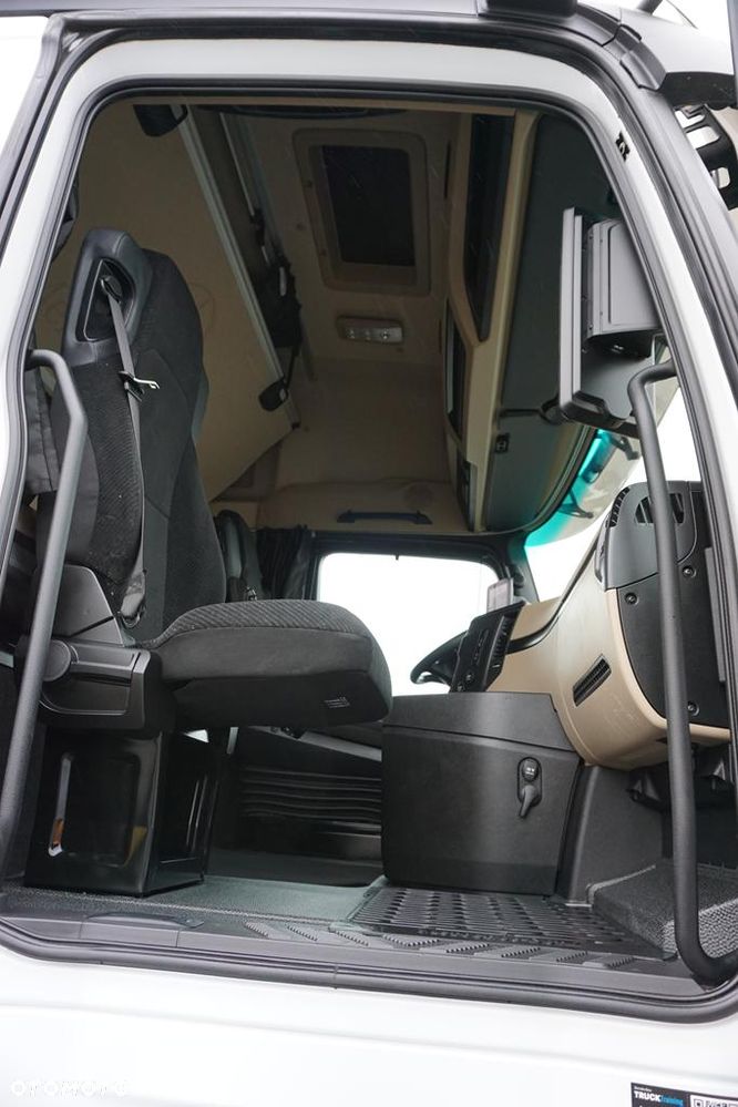 Mercedes-Benz / ACTROS L / 1851 / E 6 / MP 5 / RETARDER / GIGA SPACE - 9