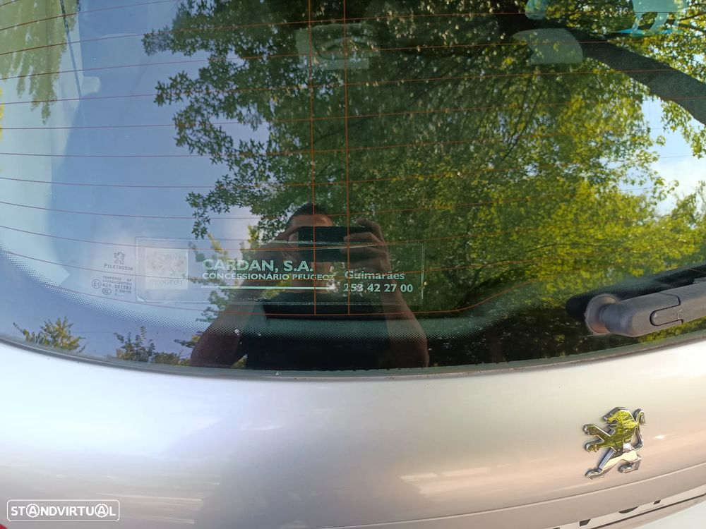 Peugeot 207 1.4 HDi Premium - 10
