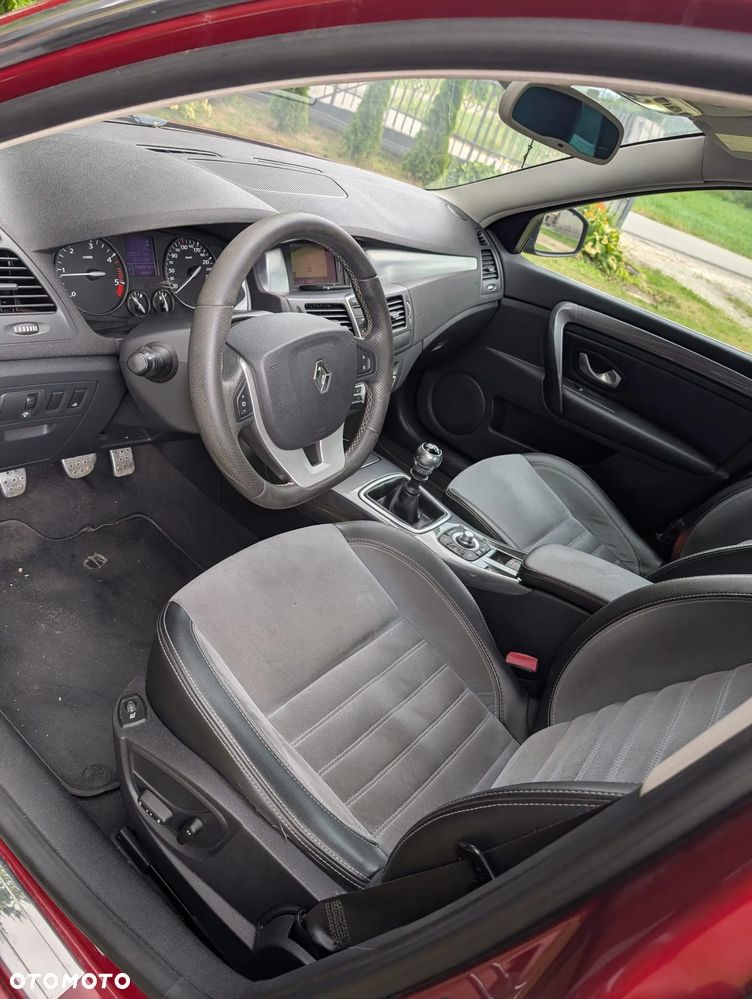 Renault Laguna 2.0 dCi FAP Privilege - 6