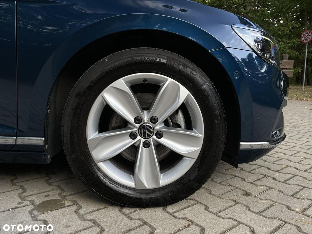 Volkswagen Passat 2.0 TDI Elegance DSG - 34