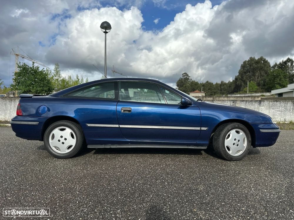 Opel Calibra 2.0 16V - 10
