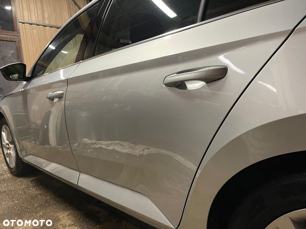 Skoda Superb 1.5 TSI ACT Ambition DSG - 2