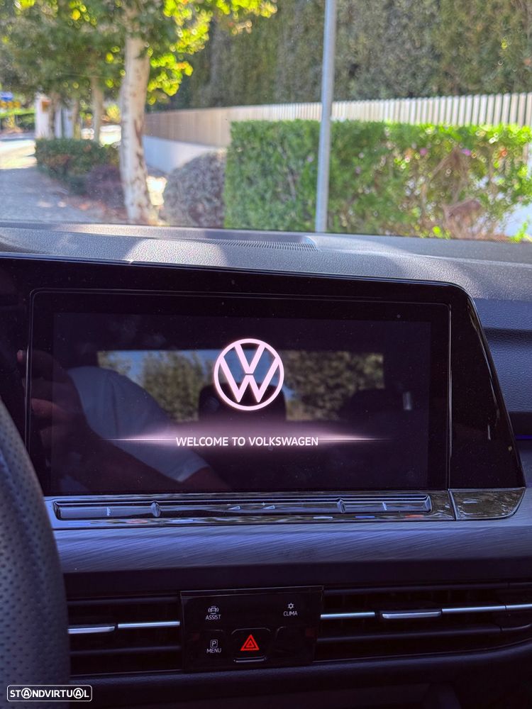 VW Golf Variant 2.0 TDi SCR DSG Highline - 21