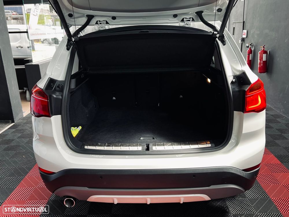 BMW X1 16 d sDrive Line Sport - 33