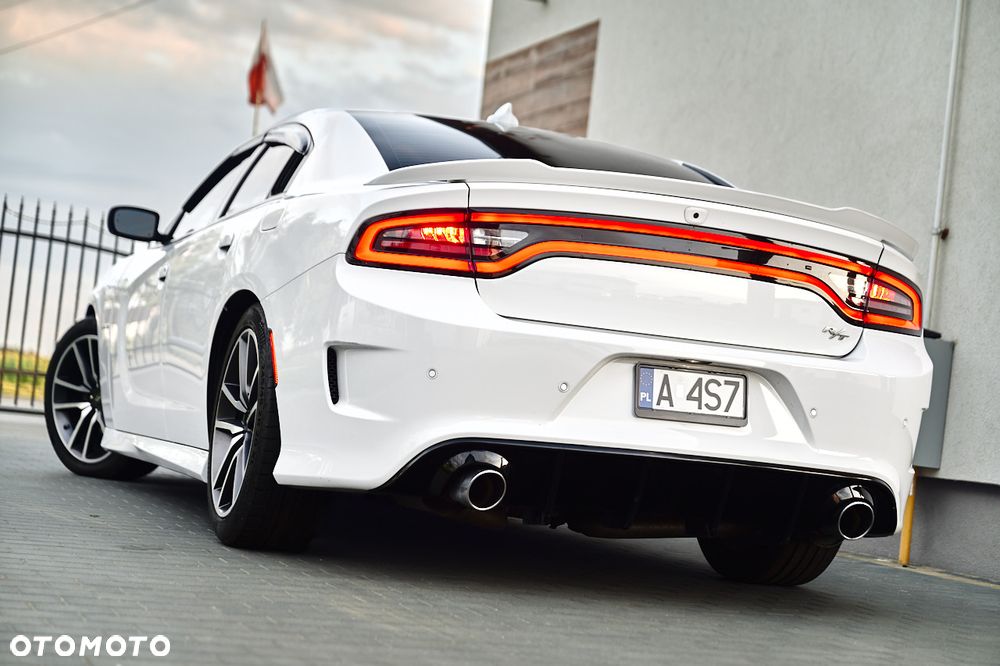 Dodge Charger 5.7 R/T - 10