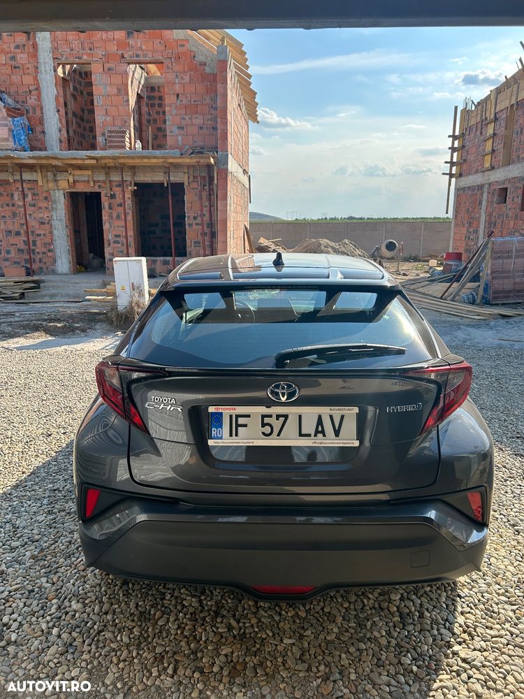 TOYOTA C-HR 2022 — imagine 3