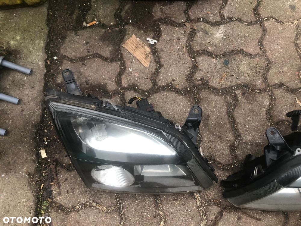OPEL Vectra C SIGNUM LAMPY PRZÓD PRAWA LEWA H7 CENA ZA 2 SZTUKI - 4