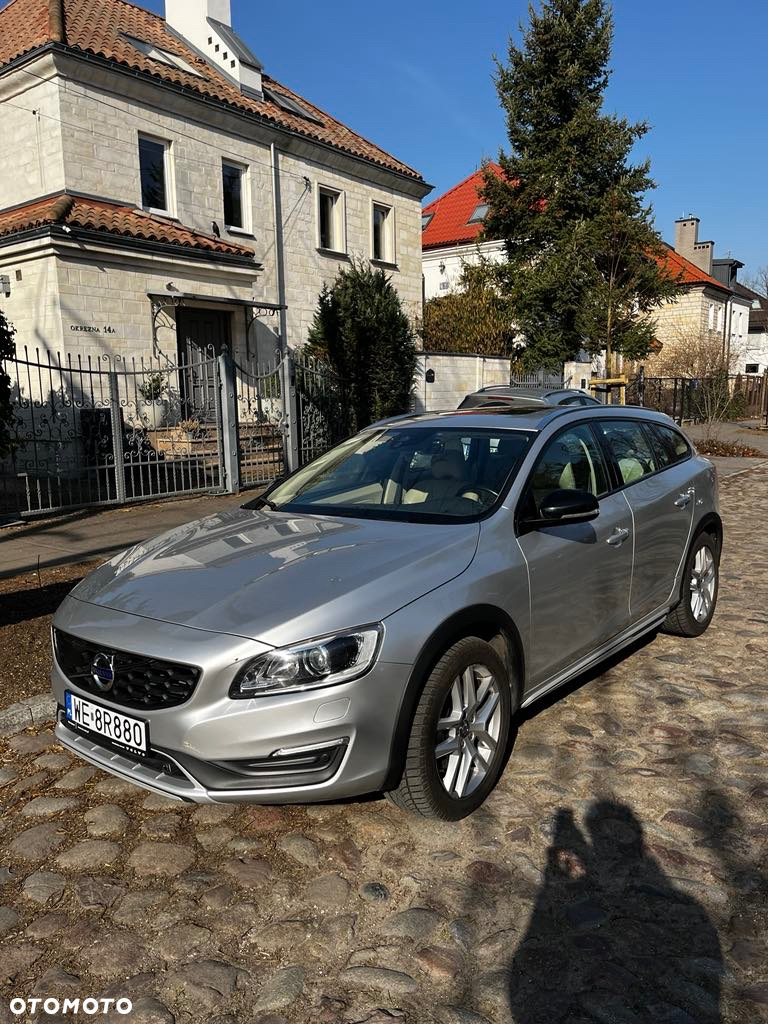 Volvo V60 Cross Country D3 Drive-E Summum - 6