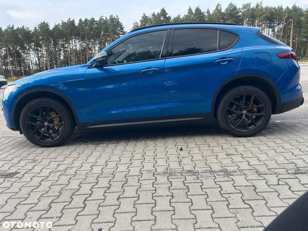 Alfa Romeo Stelvio 2.0 Turbo 16V AT8-Q4 Sprint - 12