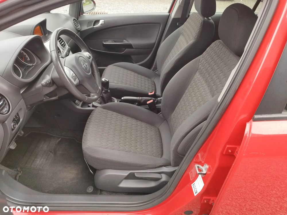 Opel Corsa 1.4 16V Innovation - 18