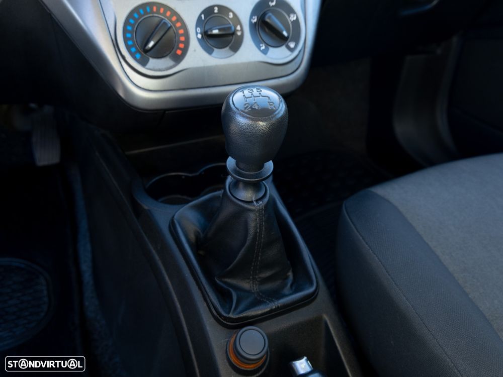 Fiat Punto 1.2 Lounge S&S - 13