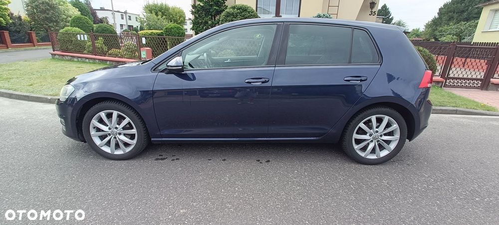Volkswagen Golf - 2