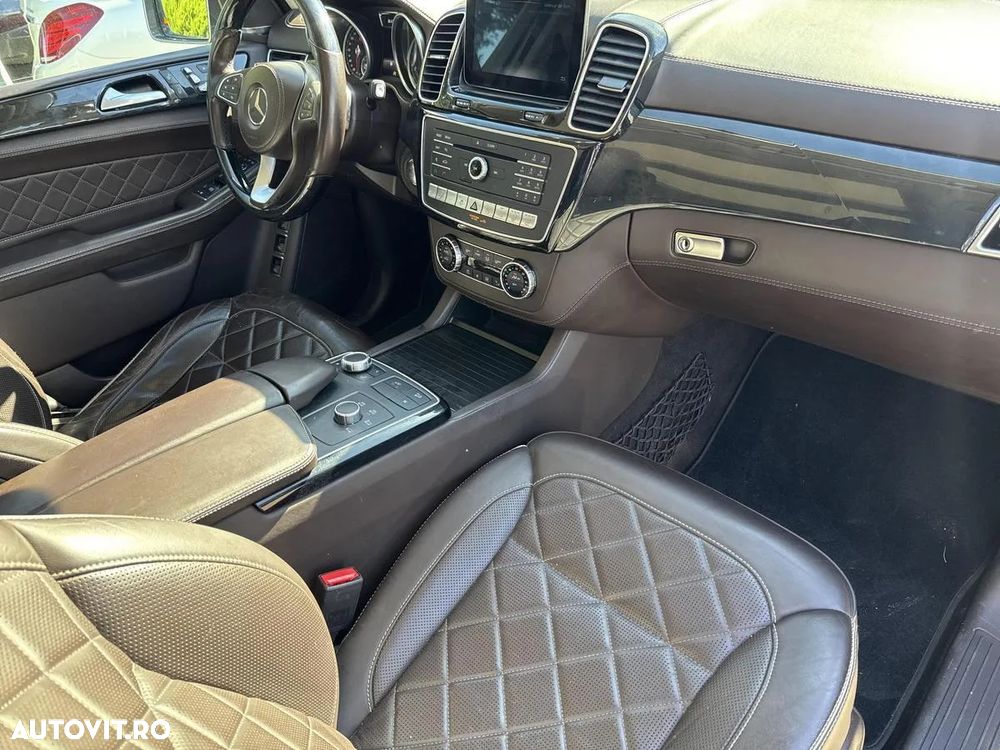 Mercedes-Benz GLS 400 4MATIC Aut - 13