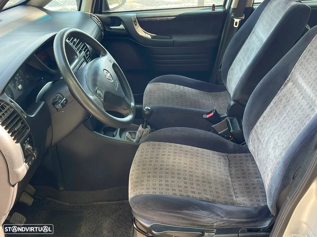 Opel Zafira 2.0 DTi Elegance - 3