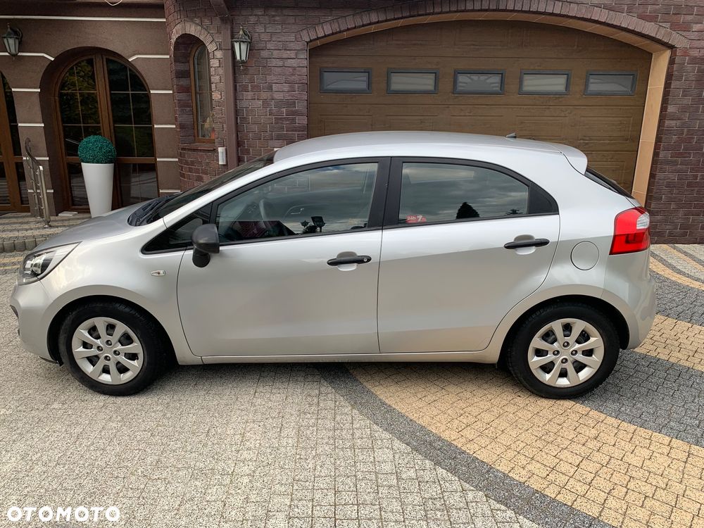 Kia Rio 1.4 M - 16