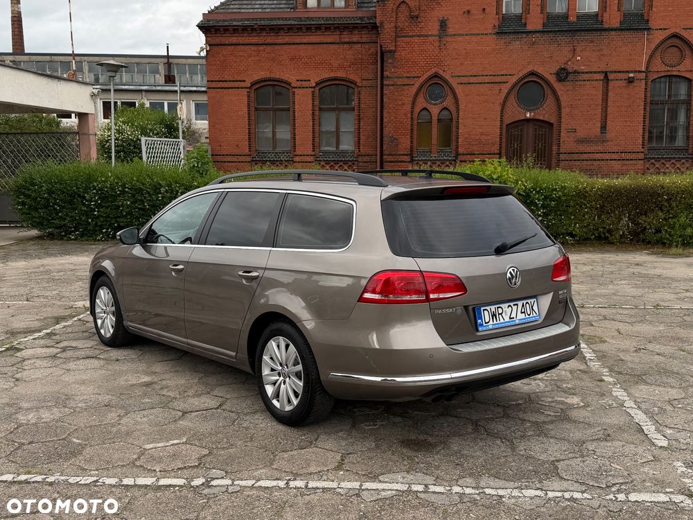Volkswagen Passat 2.0 TDI DPF BlueMotion Technology Comfortline - 2