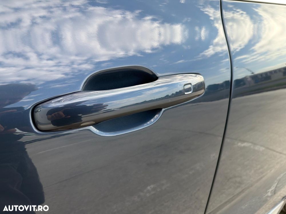 Volvo XC 60 B5 MHEV AT8 AWD Inscription - 36