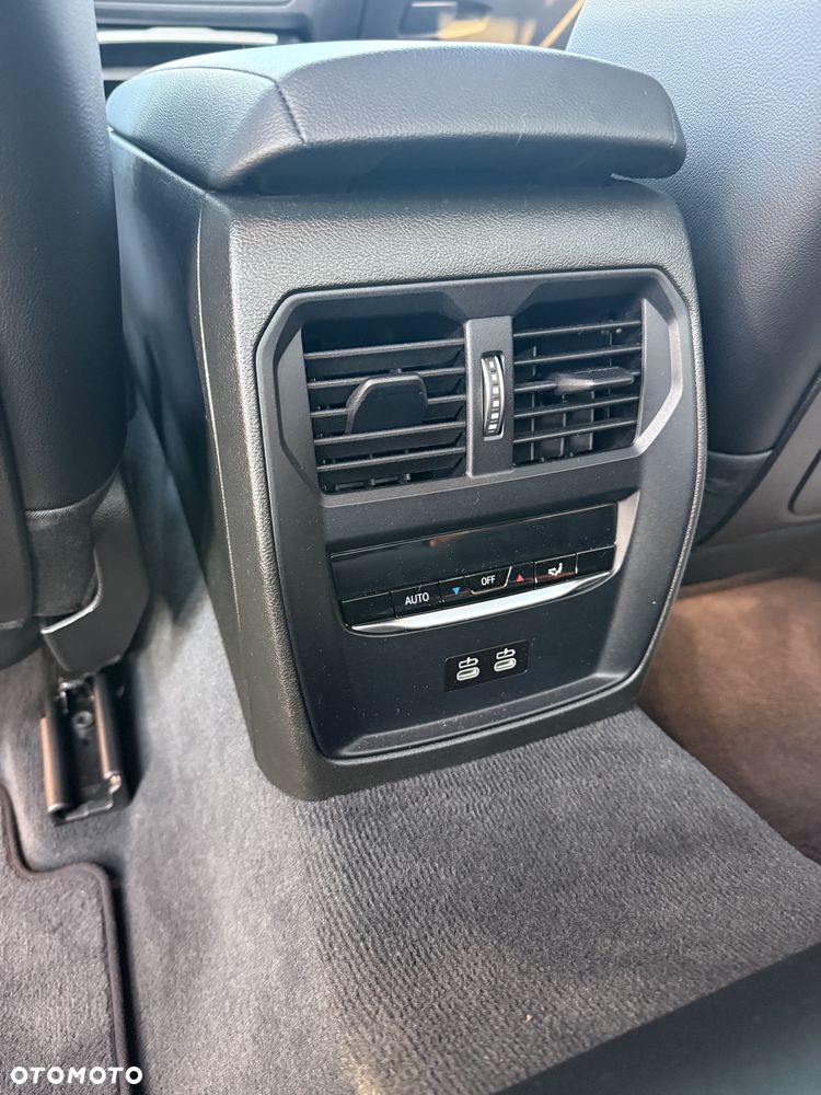 BMW Seria 3 318i - 16
