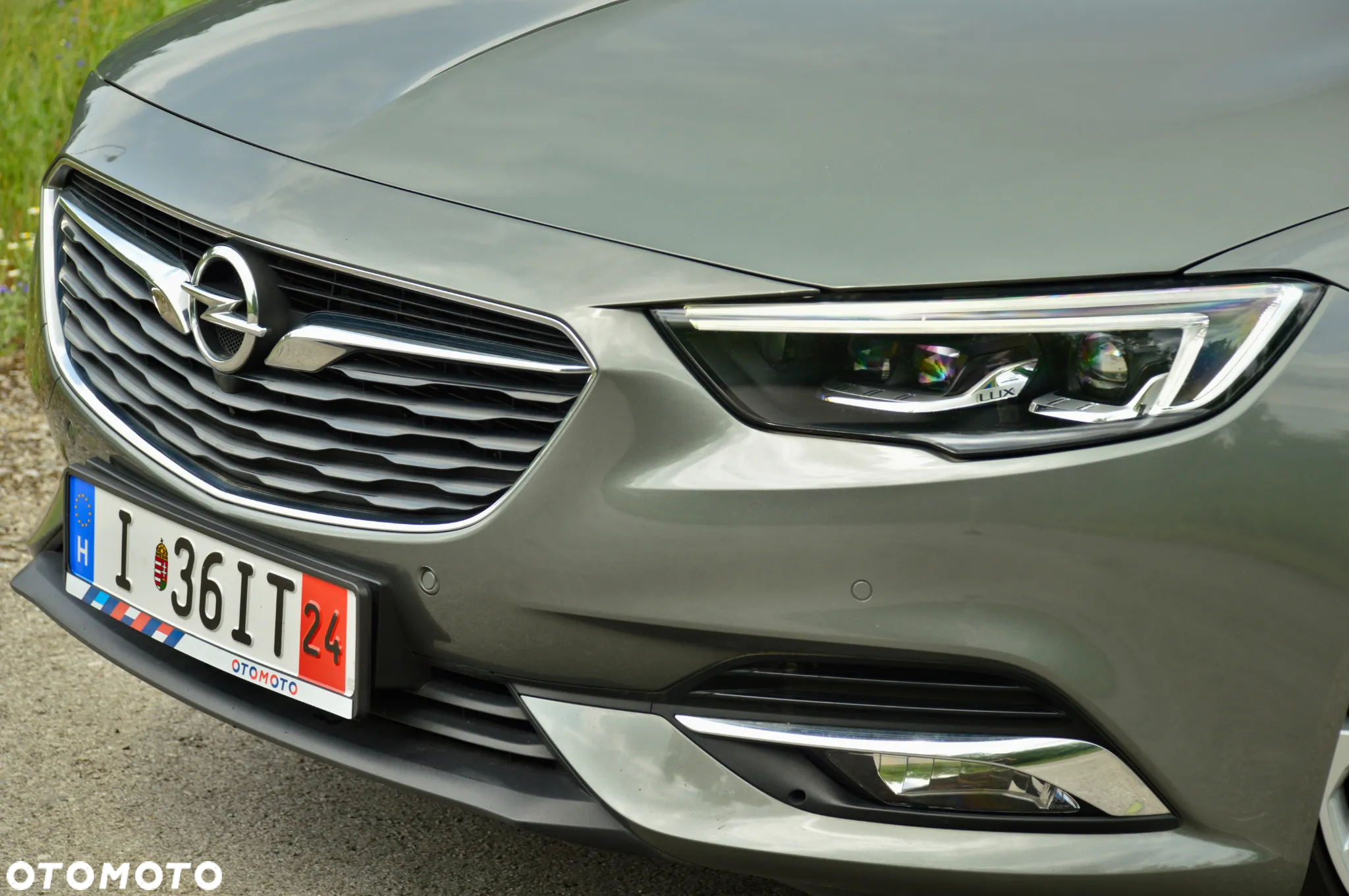 Opel Insignia 1.5 T Exclusive S&S - 33
